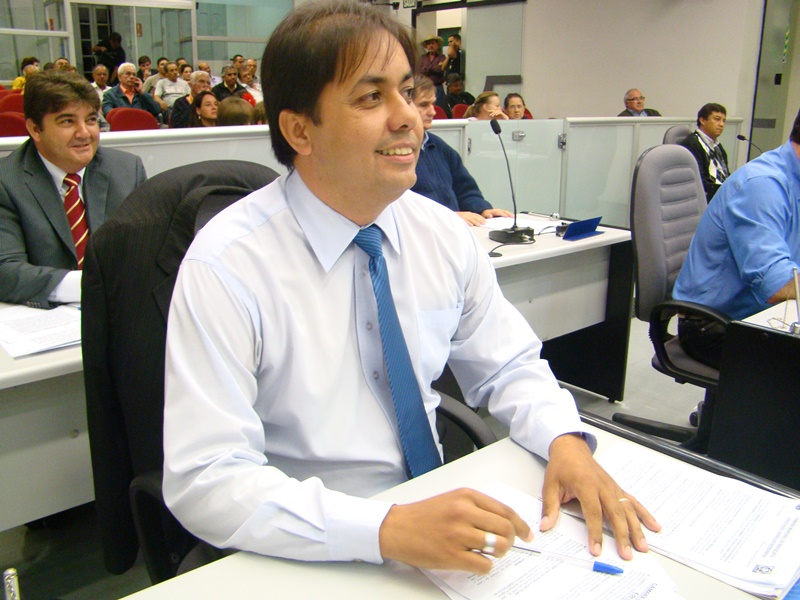 Curumim pede distribuição de senhas para atendimento prioritário no HC da UNESP